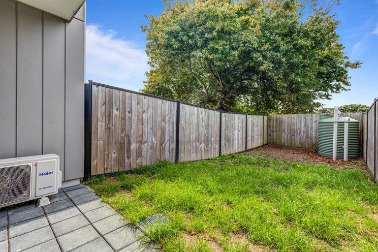 Photo of property in 13 Eileen Newey Place, Henderson, Auckland, 0612