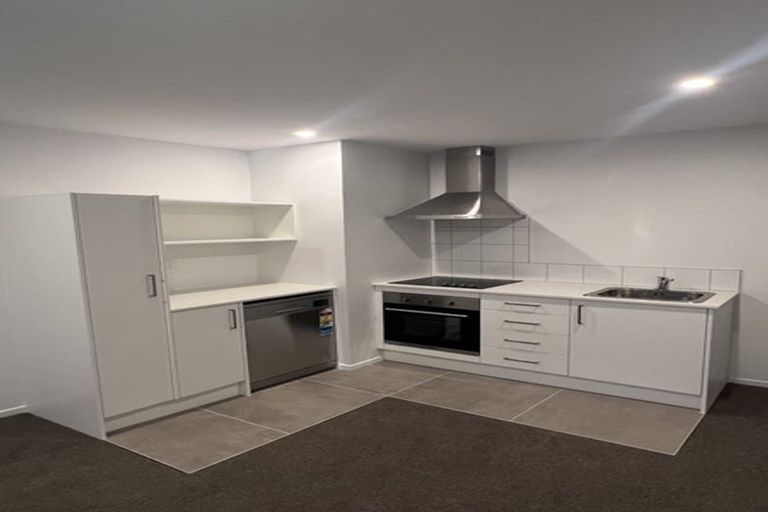 Photo of property in 109/28c Eileen Newey Place, Henderson, Auckland, 0612