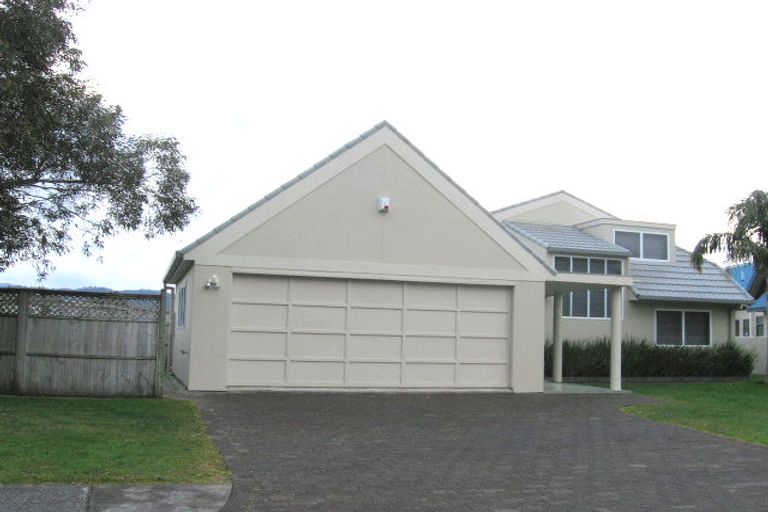 Photo of property in 413 Waterways Parade, Pauanui, Hikuai, 3579