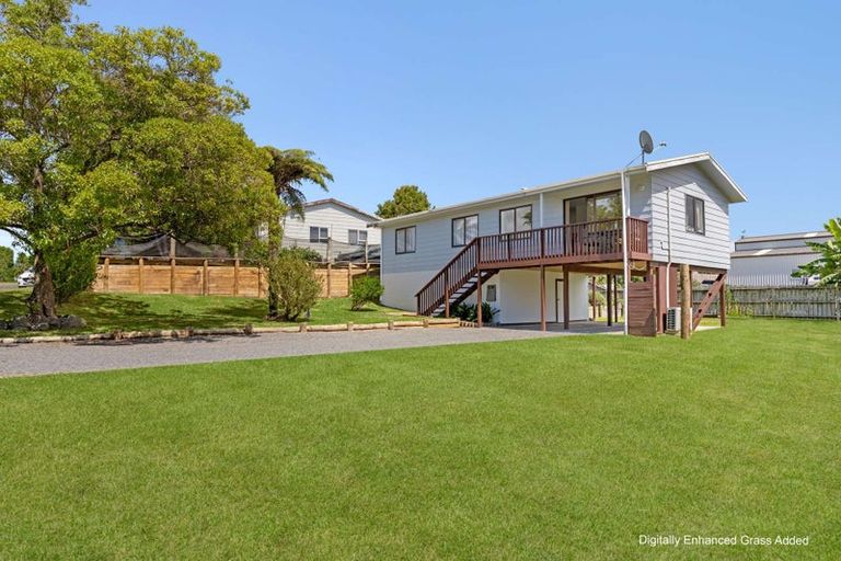Photo of property in 13 Robinson Street, Katikati, 3129