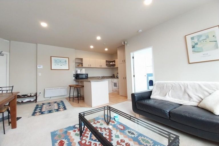 Photo of property in Regency Apartments, 5e/49 Manners Street, Te Aro, Wellington, 6011