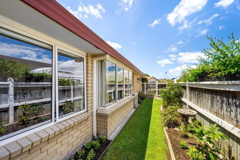 Photo of property in 9/212 Grove Road, Mayfair, Hastings, 4122