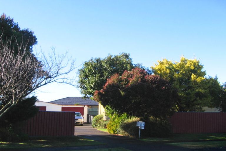 Photo of property in 7 Bennett Place, Onekawa, Napier, 4110