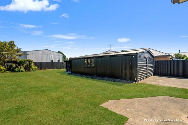 Photo of property in 94 Mcmurdo Street, Tinwald, Ashburton, 7700