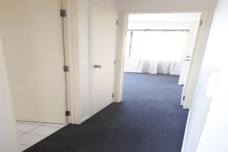 Photo of property in Krisley Court, 7/6 Ambrico Place, New Lynn, Auckland, 0600