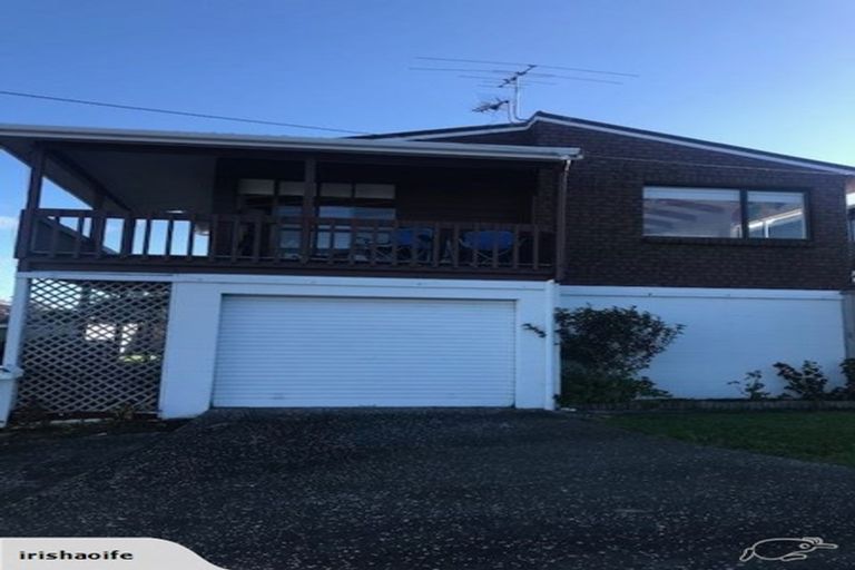 Photo of property in 24a East Coast Road, Milford, Auckland, 0620