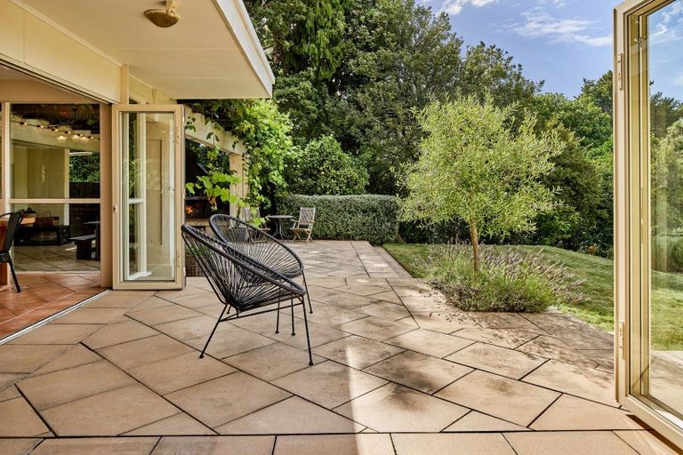 Photo of property in 46 Kawiu Road, Levin, 5510