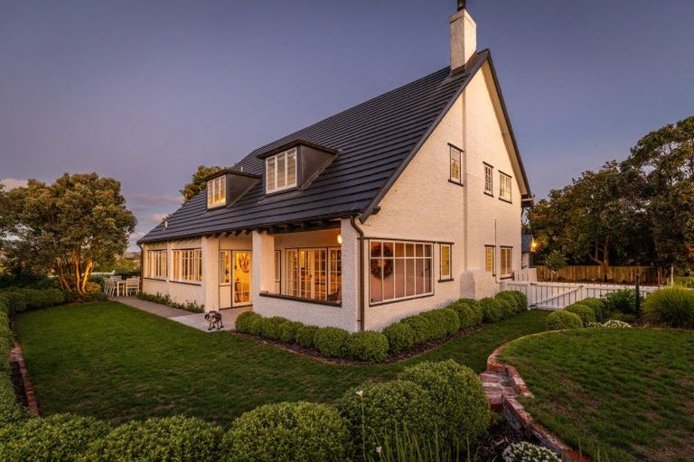 Photo of property in 51 Simla Avenue, Havelock North, 4130