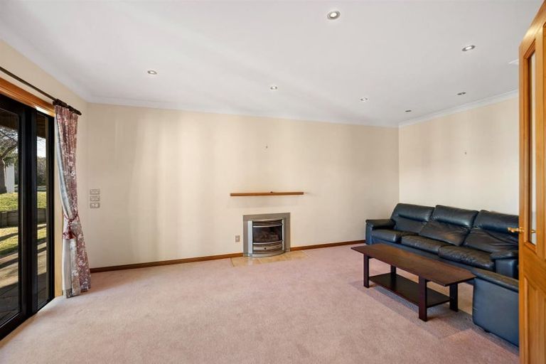 Photo of property in 200a Beacon Point Road, Wanaka, 9305