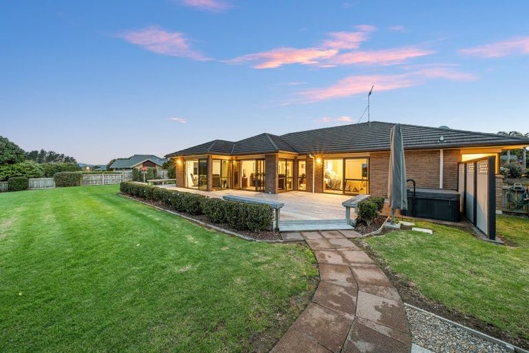 Photo of property in 110 Butcher Road, Pukekohe, 2120