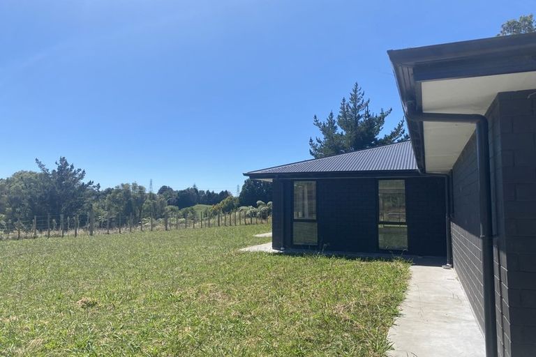 Photo of property in 68 Saxton Road, Upper Vogeltown, New Plymouth, 4371