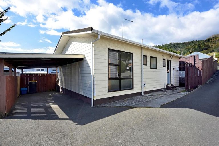 Photo of property in 118 Waimea Road, Nelson South, Nelson, 7010