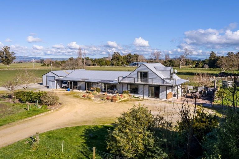 Photo of property in 252 East Taratahi Road, East Taratahi, Masterton, 5887