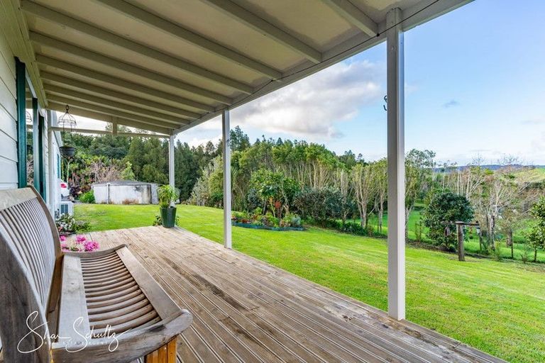 Photo of property in 105 Gorge Road, Maungaturoto, 0520