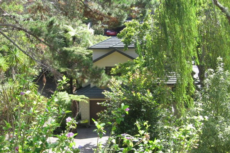 Photo of property in 2/86 Braemar Road, Castor Bay, Auckland, 0620