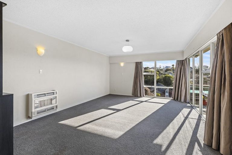 Photo of property in 5a Oak Avenue, Paremata, Porirua, 5024