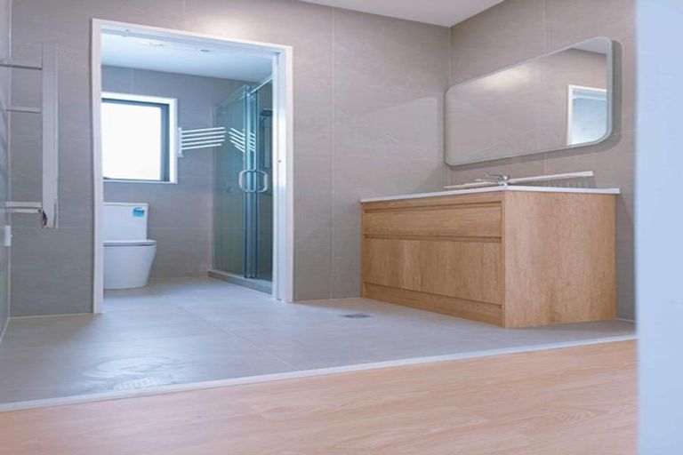 Photo of property in 9c Larne Avenue, Pakuranga Heights, Auckland, 2010