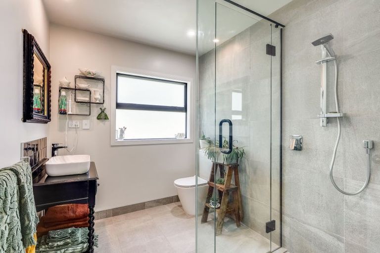 Photo of property in 33a Waiotahi Drive, Mangawhai, 0573