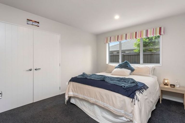 Photo of property in 28 Reka Street, Parklands, Christchurch, 8083