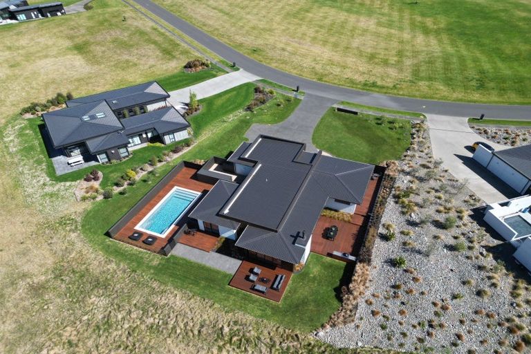 Photo of property in 14 The Fairways, Kinloch, Taupo, 3377