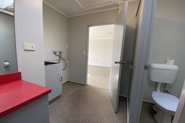 Photo of property in 4 Euclid Street, Vogeltown, New Plymouth, 4310