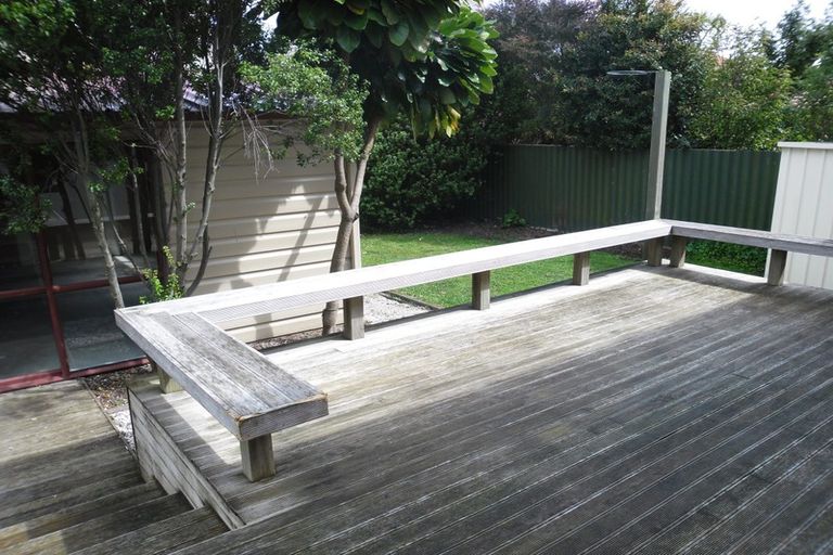 Photo of property in 15 Hattaway Avenue, Bucklands Beach, Auckland, 2012