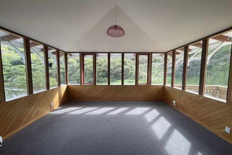 Photo of property in 50 Melrose Road, Island Bay, Wellington, 6023