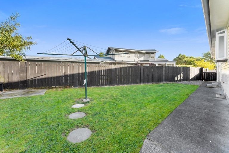 Photo of property in 54 Brightwater Crescent, Totara Park, Upper Hutt, 5018