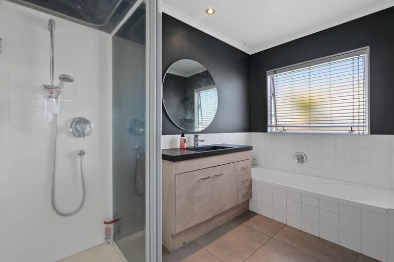 Photo of property in 290b Oceanbeach Road, Mount Maunganui, 3116