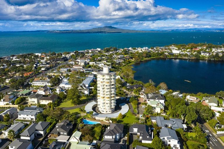 Photo of property in 4/90 Kitchener Road, Milford, Auckland, 0620