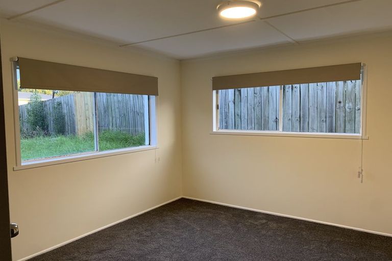 Photo of property in 18 Wilsher Crescent, Henderson, Auckland, 0612