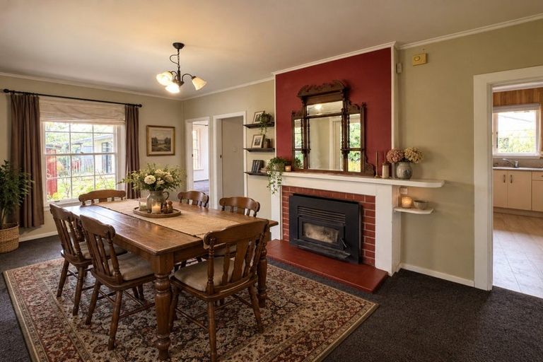 Photo of property in 5 Douglas Road, Amberley, 7410