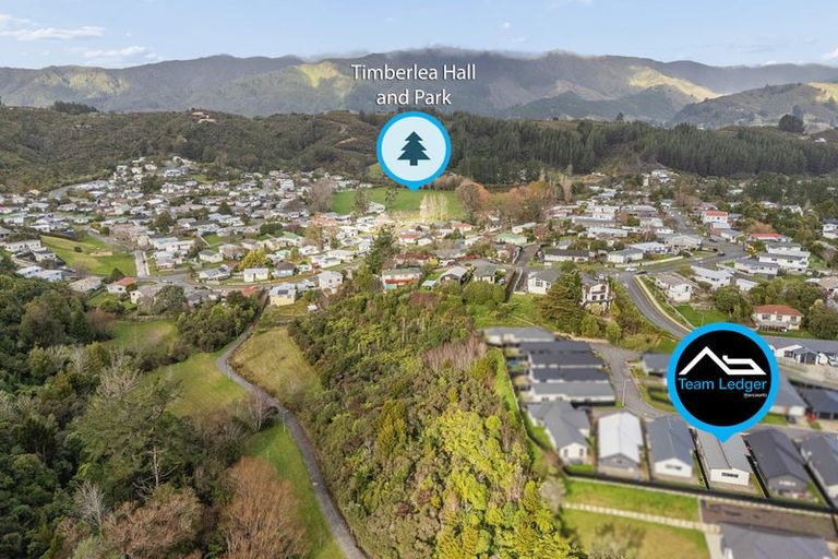 Photo of property in 7 Thornbury Lane, Timberlea, Upper Hutt, 5018