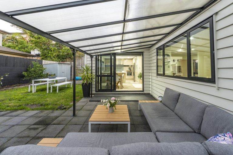 Photo of property in 5 Dhaka Lane, Ranui, Auckland, 0612