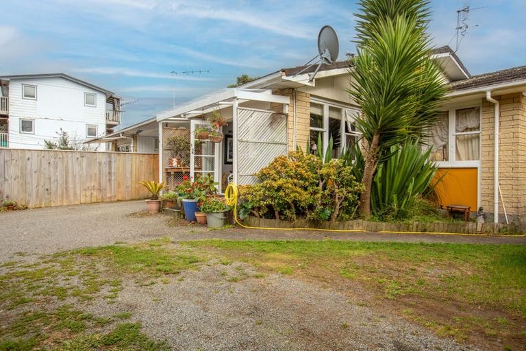 Photo of property in 2/38 Kapiti Road, Paraparaumu, 5032