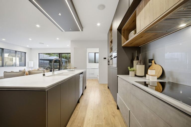 Photo of property in 5 Luff Place, Long Bay, Auckland, 0630