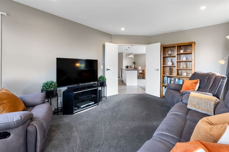 Photo of property in 75 Metehau Street, Marshland, Christchurch, 8083