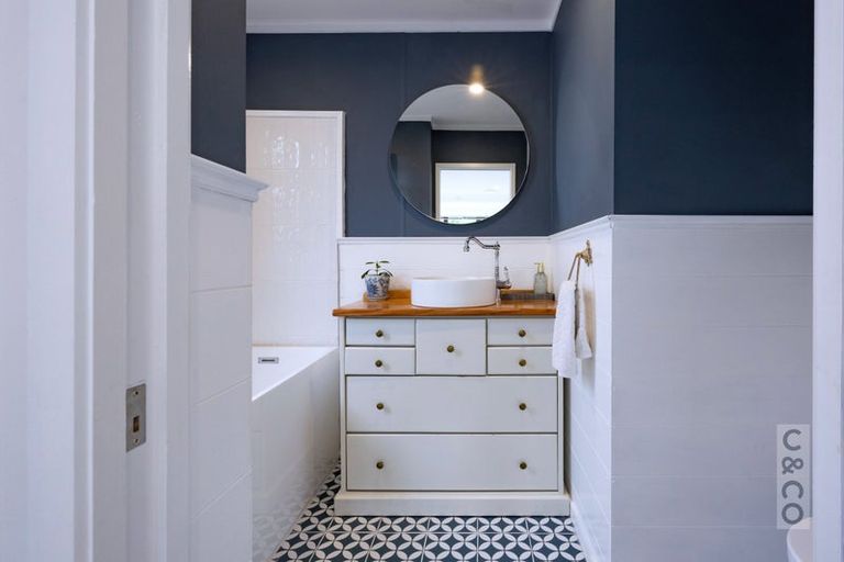 Photo of property in 41a Maude Street, Riverhead, 0820