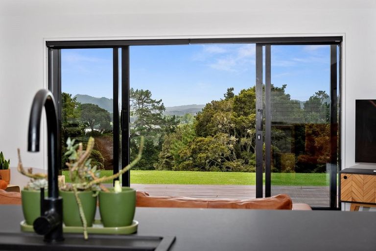 Photo of property in 59 Jounneaux Road, Te Kamo, Kamo, 0185