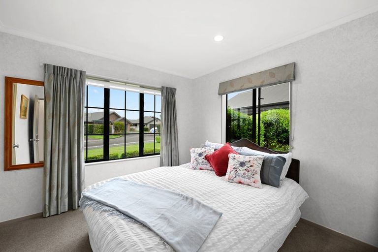 Photo of property in 6 Callum Court, Rototuna, Hamilton, 3210