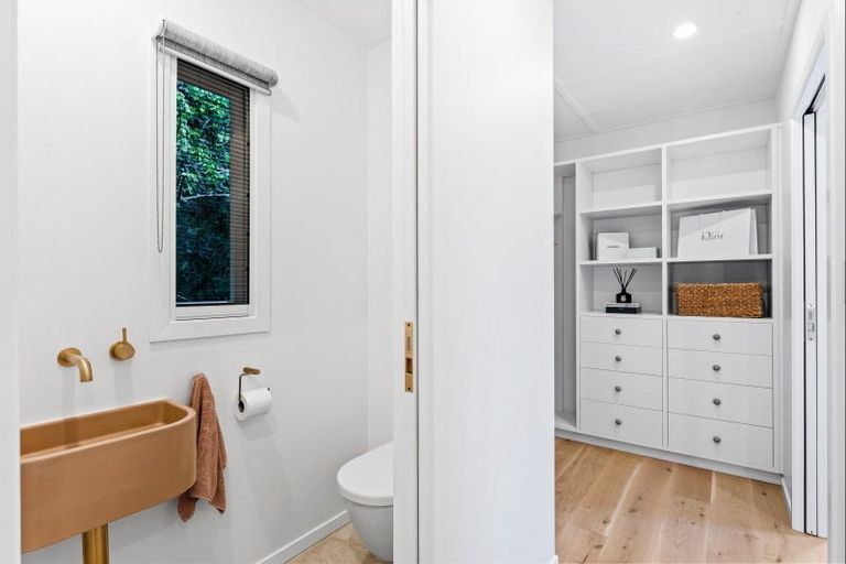 Photo of property in 74 Clinton Road, Tawharanui Peninsula, Matakana, 0986