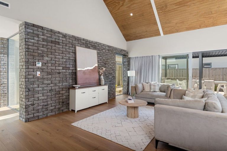 Photo of property in 30 Frank Ernest Crescent, Prebbleton, 7604