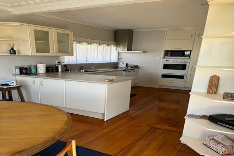 Photo of property in 48 Litten Road, Cockle Bay, Auckland, 2014