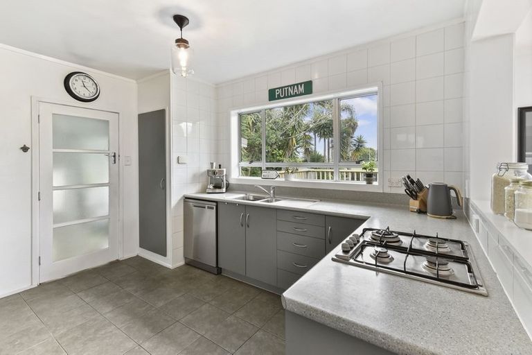 Photo of property in 29 Patumahoe Road, Patumahoe, Pukekohe, 2679