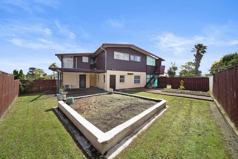 Photo of property in 26 Ewbank Place, Manurewa, Auckland, 2102