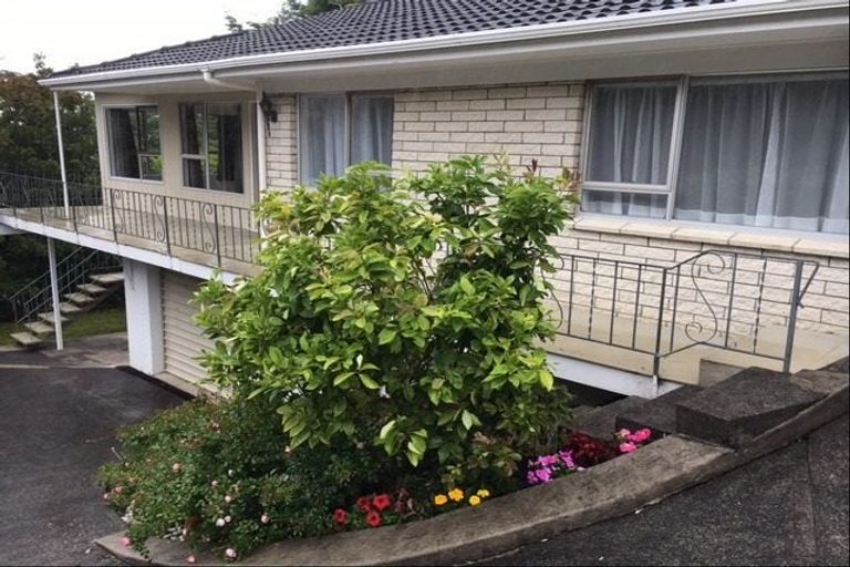 Photo of property in 2/12 Lydia Avenue, Northcote, Auckland, 0627