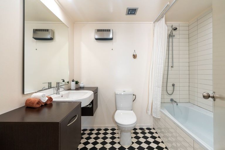 Photo of property in Highwic, 3/32 Hobson Street, Thorndon, Wellington, 6011