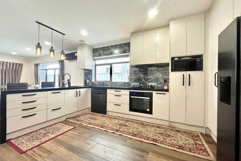 Photo of property in 32 Lusitano Drive, Karaka, Papakura, 2113