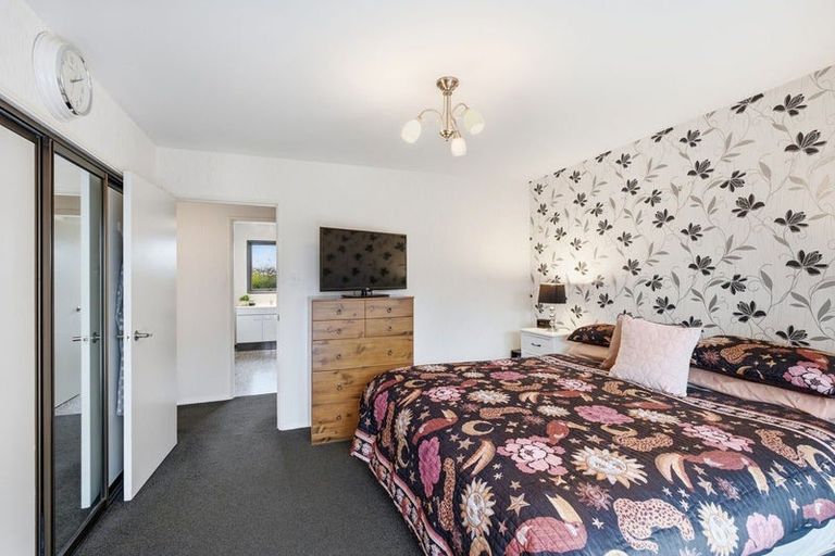 Photo of property in 22 O'halloran Drive, Halswell, Christchurch, 8025