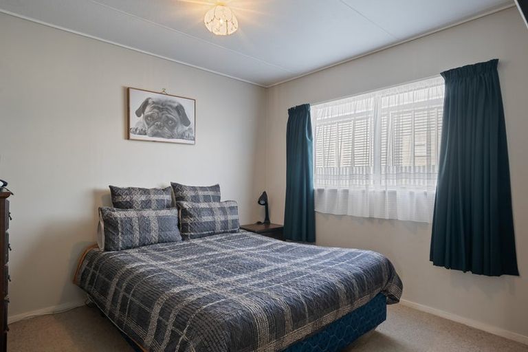 Photo of property in 6 Raukawa Street, Otaki, 5512